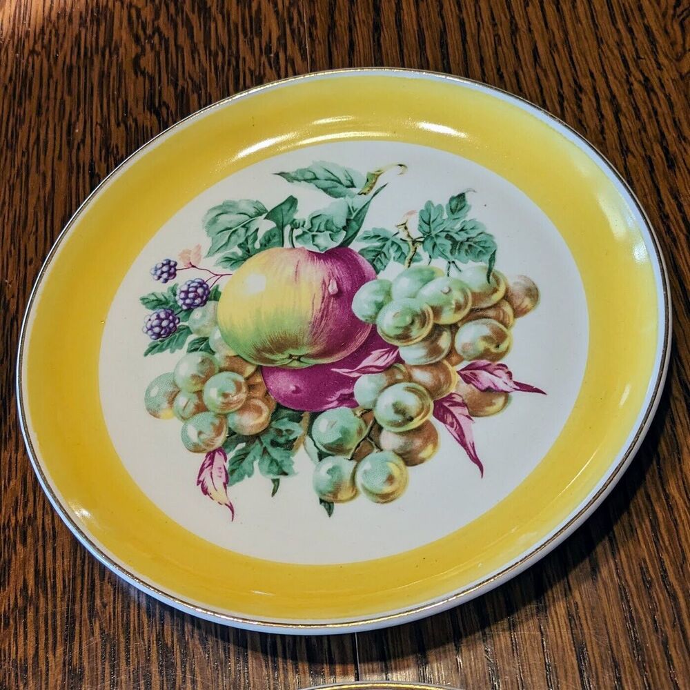 W S George 4 Vintage Fruit Motif Salad Plates 7.25" Apple Grape Pear Plum Gold - Picture 9 of 12